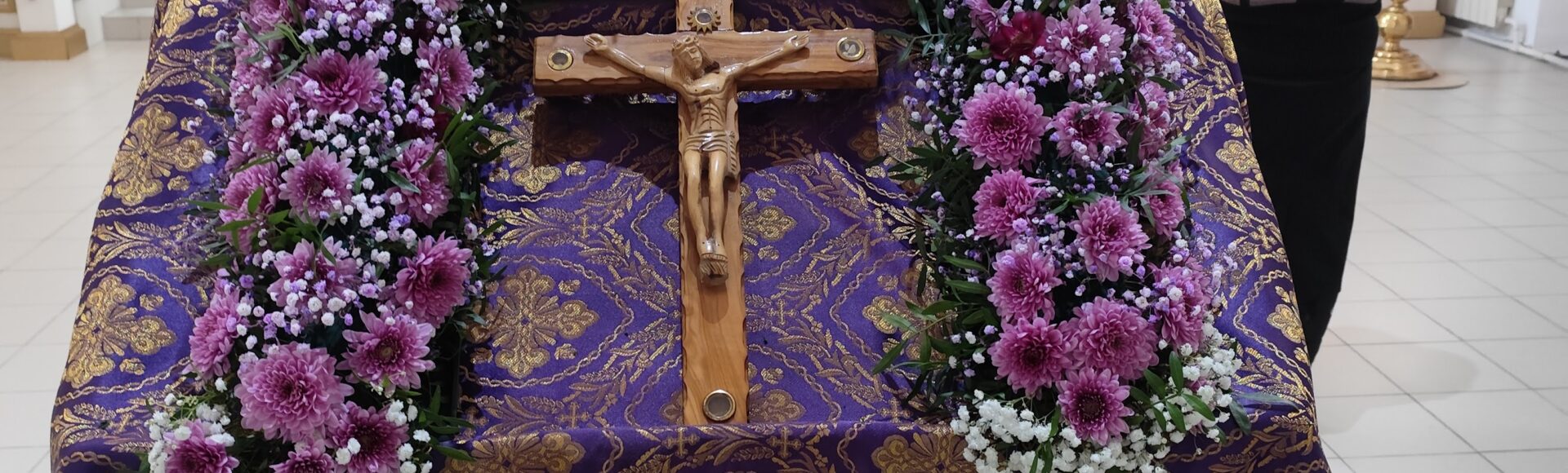 Третья неделя Великого поста —  Крестопоклонная